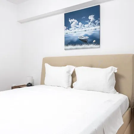 1020 Crane S Nest * 부쿠레슈티